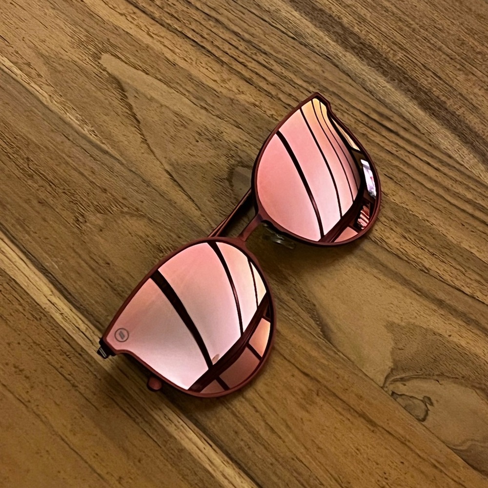 Blenders eyewear pink mirrored women’s sunglasses